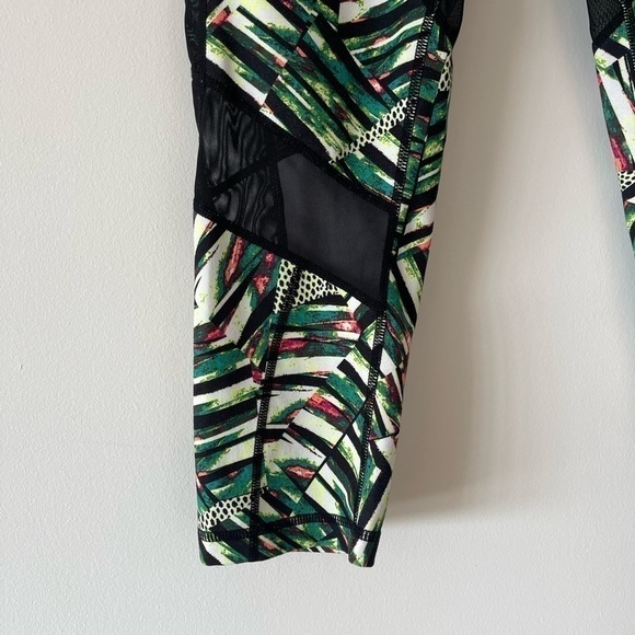 Zella Tropical Print leggings. Size small - Picture 4 of 15